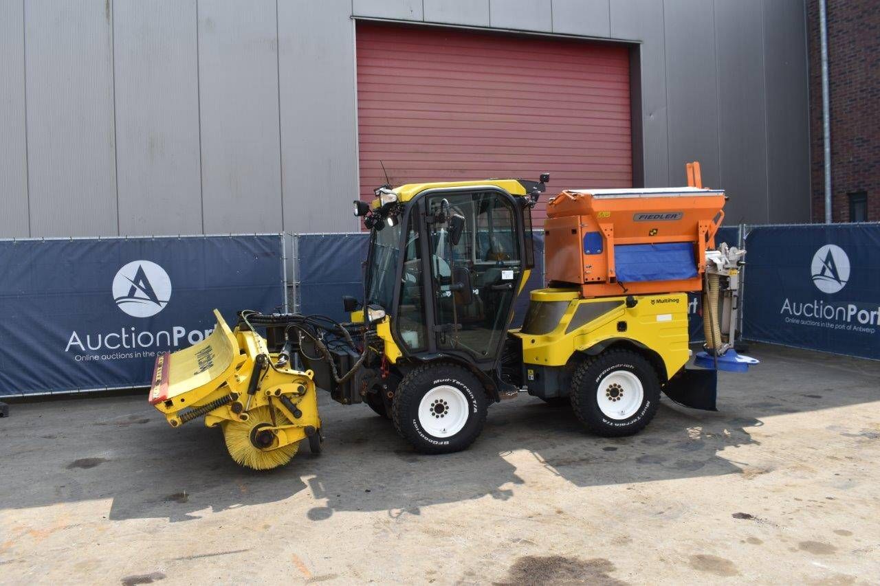 Scheuersaugmaschine Multihog MH 90