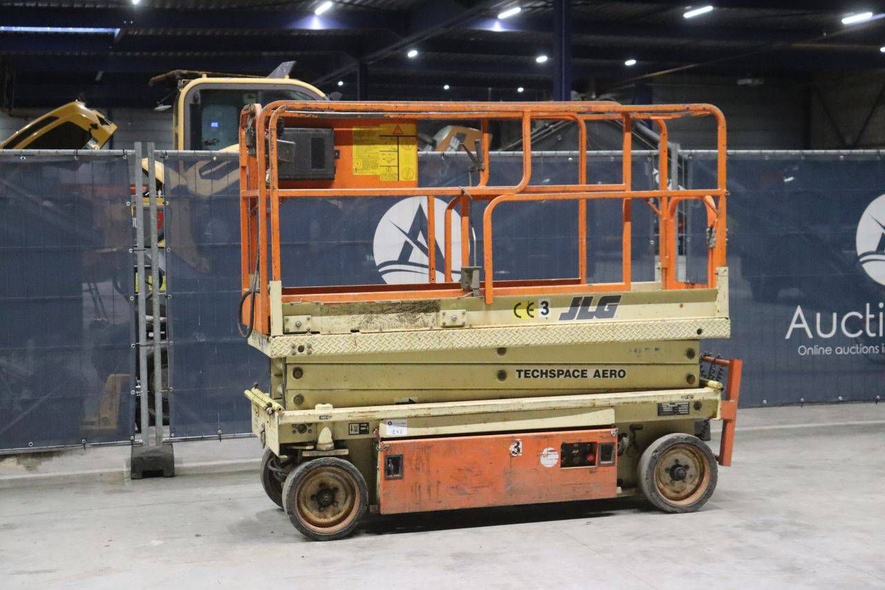 Piattaforma a forbice JLG 2033 - E elettrica 8,10 m 1997