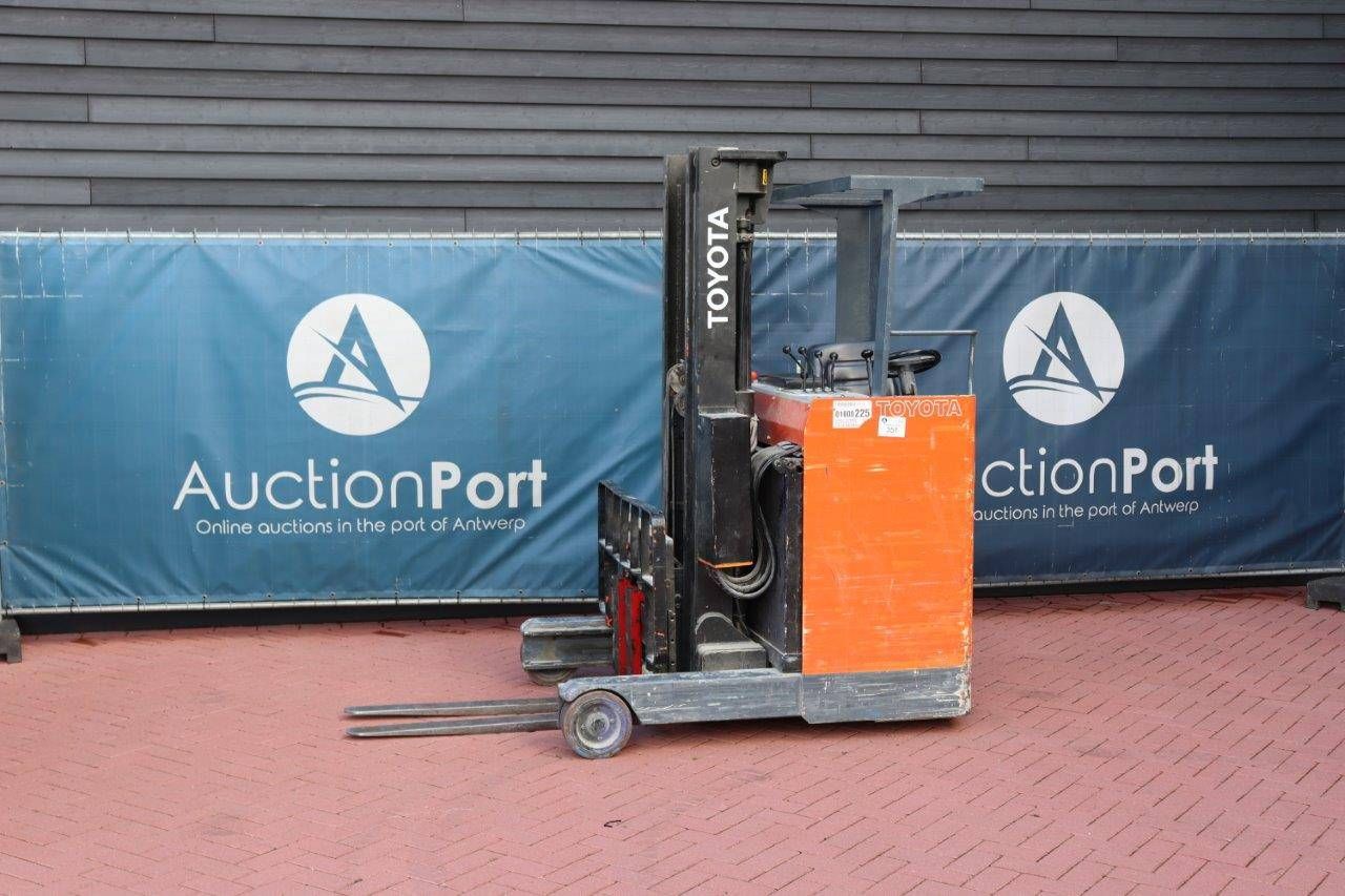 Reach truck Toyota 5FB14 Electric 1200kg