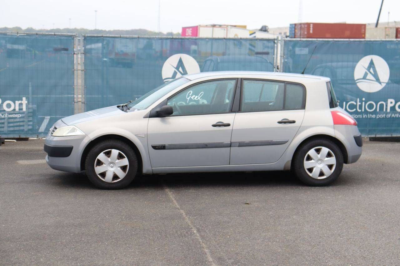 Passenger car Renault Megane Diesel 98hp 2004 (Margin)