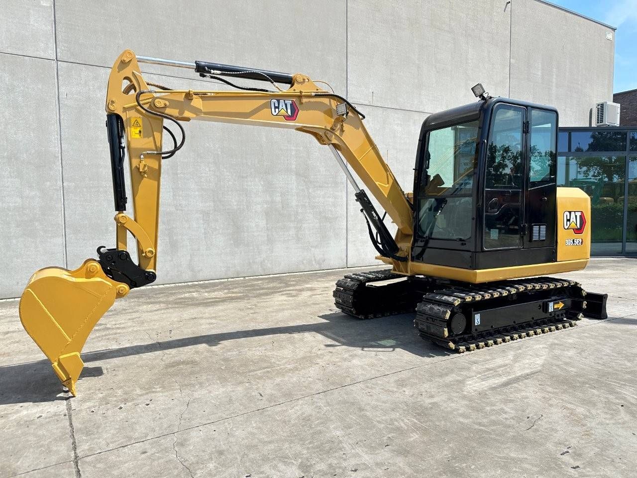 Crawler excavator Caterpillar 305.5E2 Diesel 2017