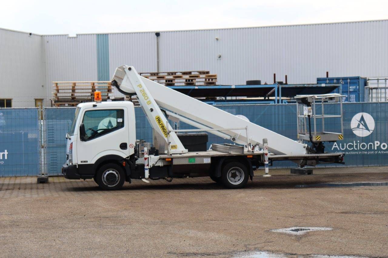 Truck mounted aerial platform Nissan Cabstar with Aerial platform Palfinger P260B 230kg 25.8m 