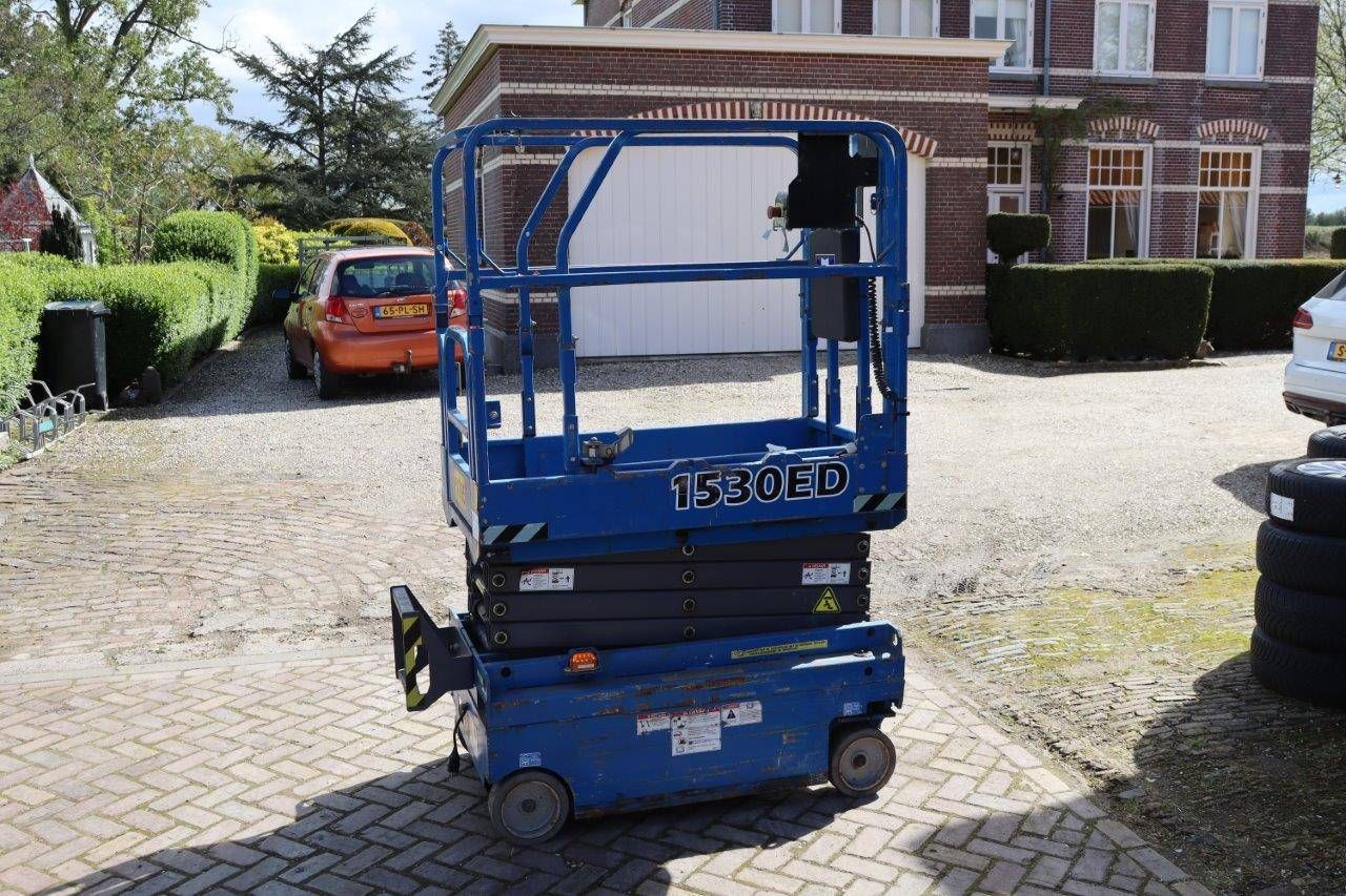 Scissor lift 1530ED Electric 240kg 6.5m 2018