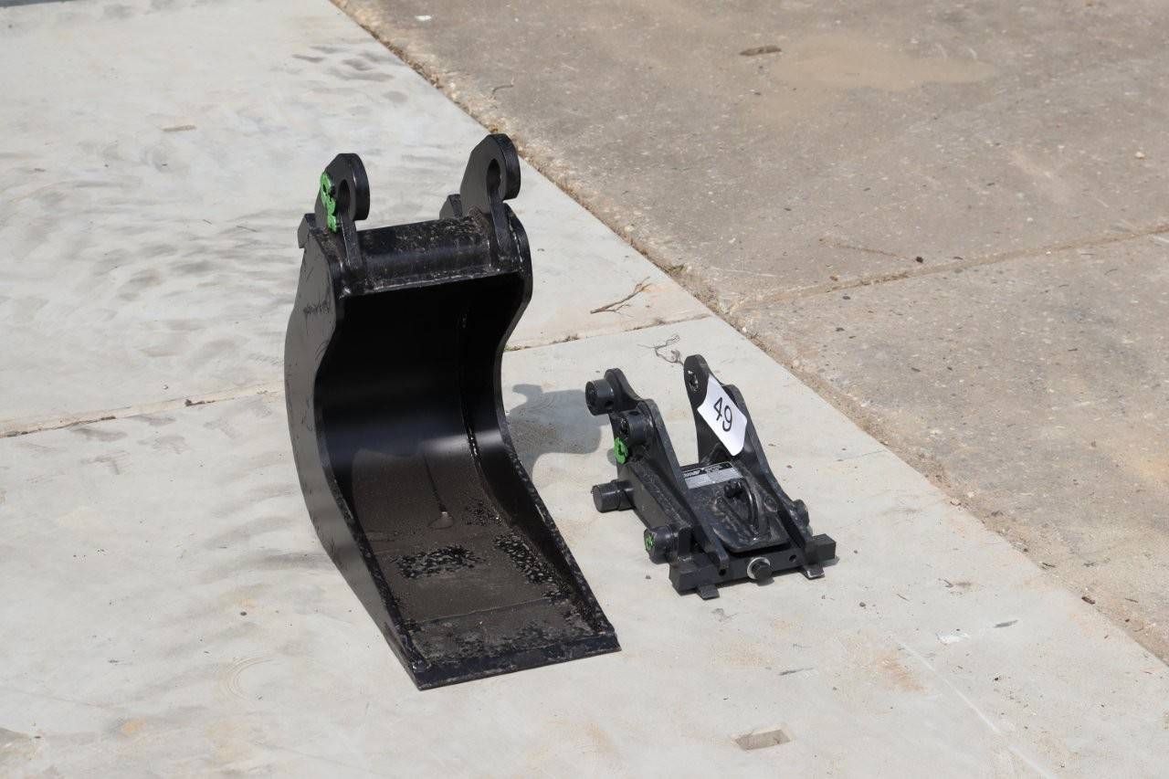 Bucket and Quick Coupler CK suitable for CT AF12