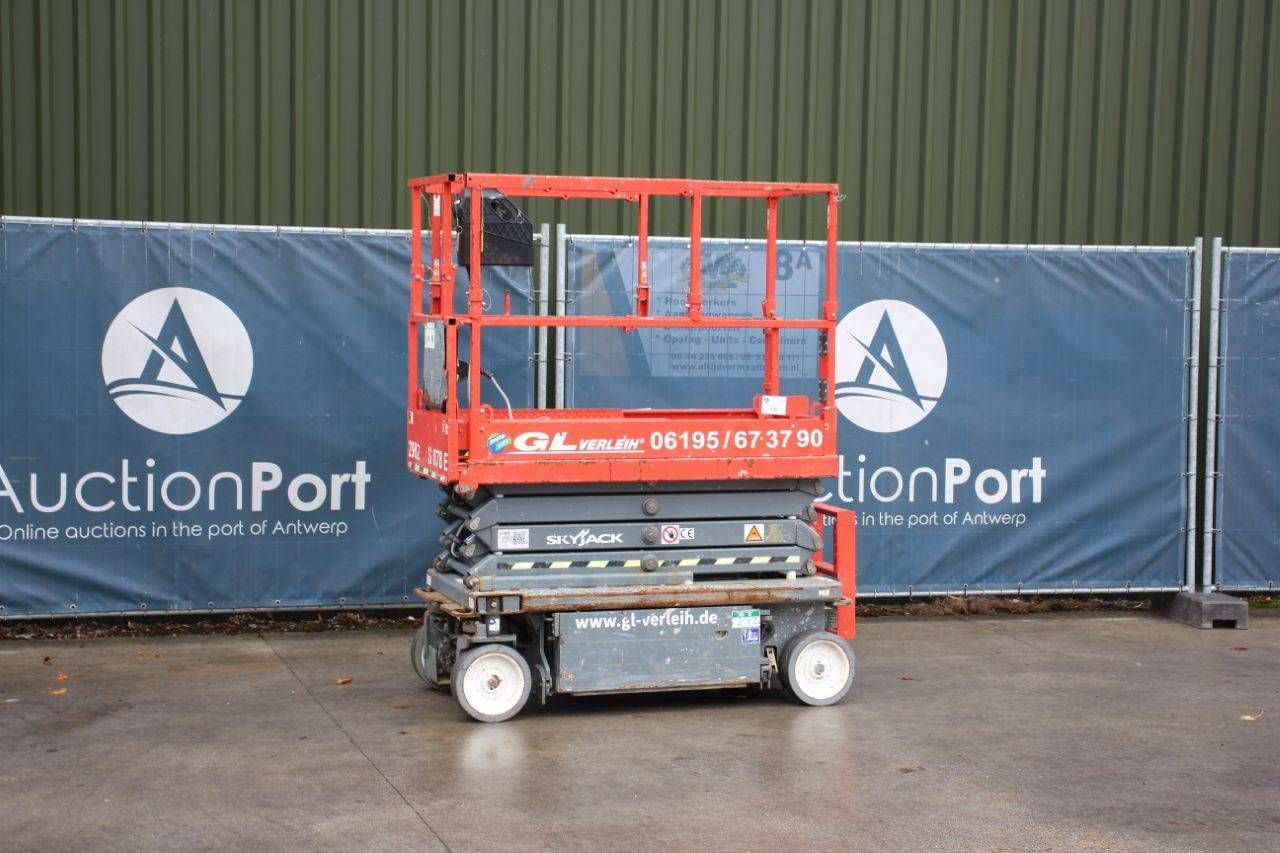Scissor lift Skyjack SJ3219 Electric 7.65m 2021