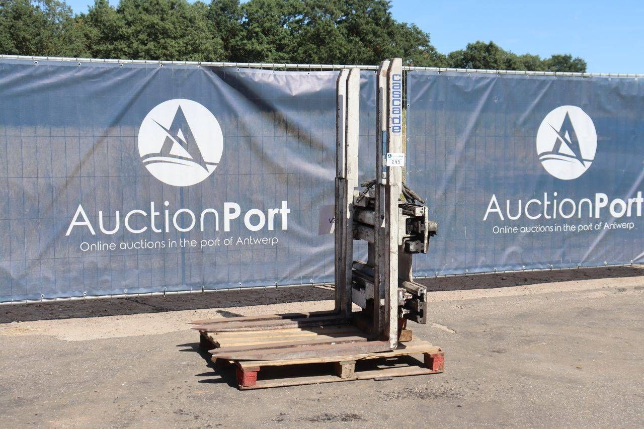 Fork carriage Cascade 2500kg 1998