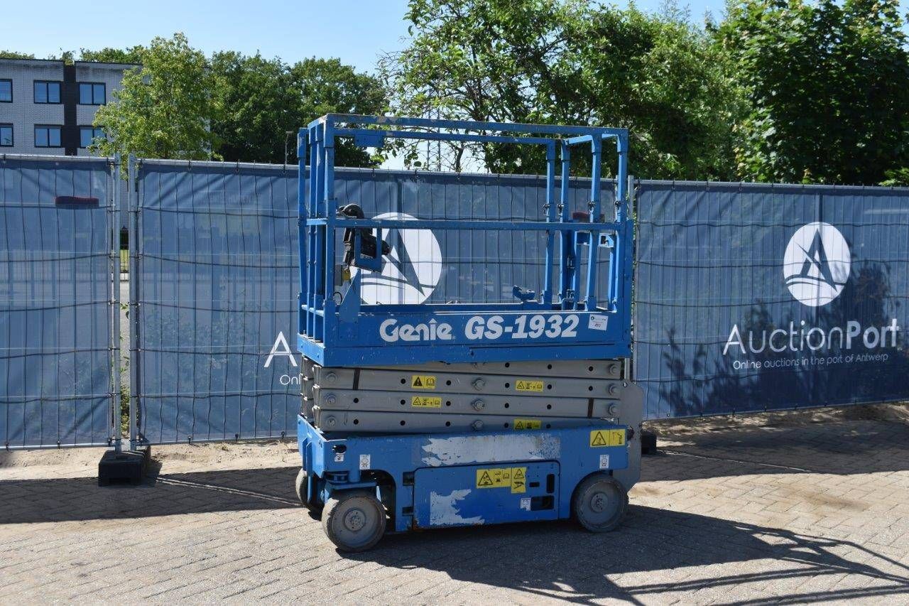 Scissor lift Genie GS-1932 Electric 