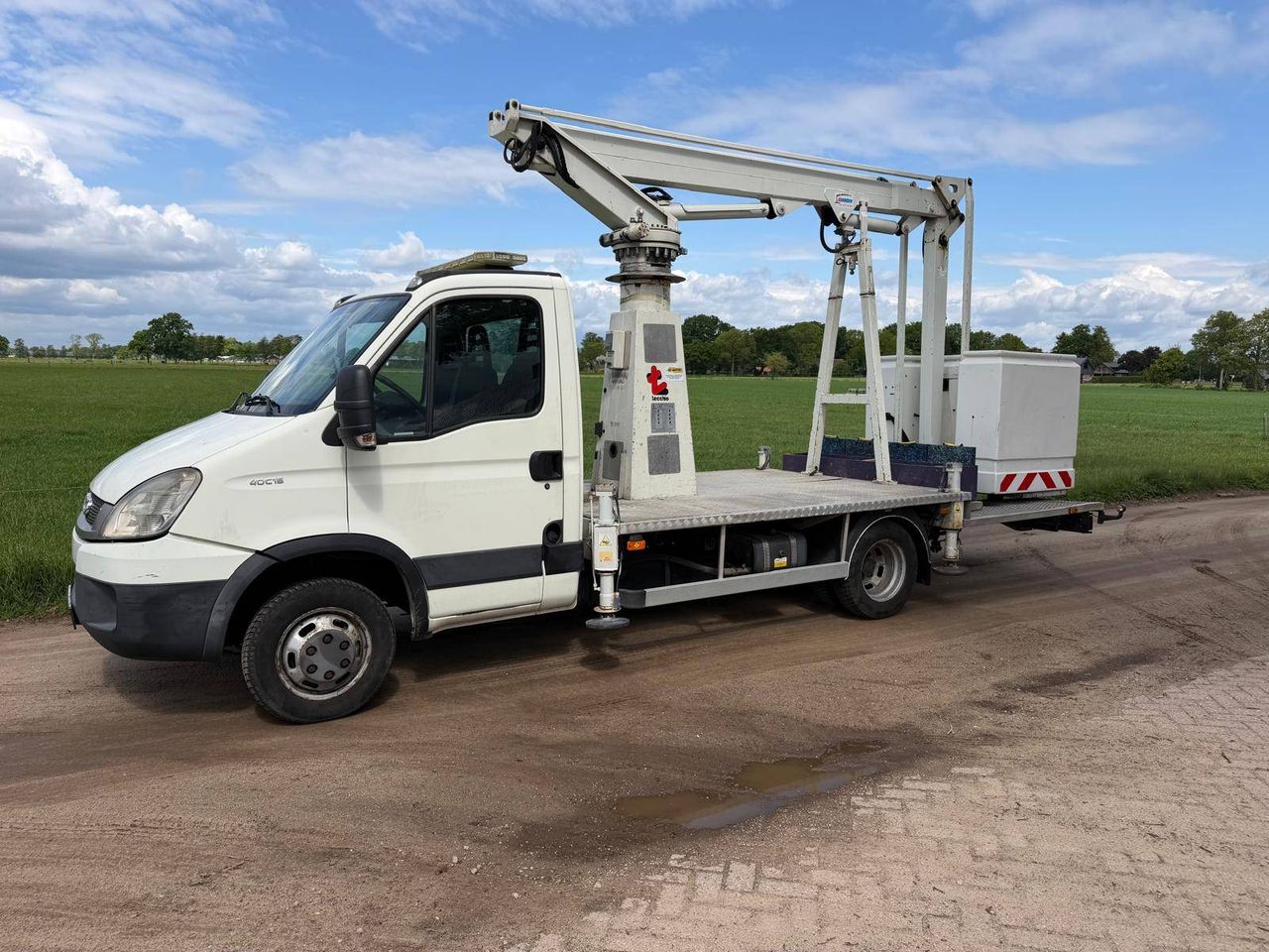 Iveco Daily 40 C15 Crane Truck with Tecchio TCJ12 Diesel Aerial Platform 146hp 2012