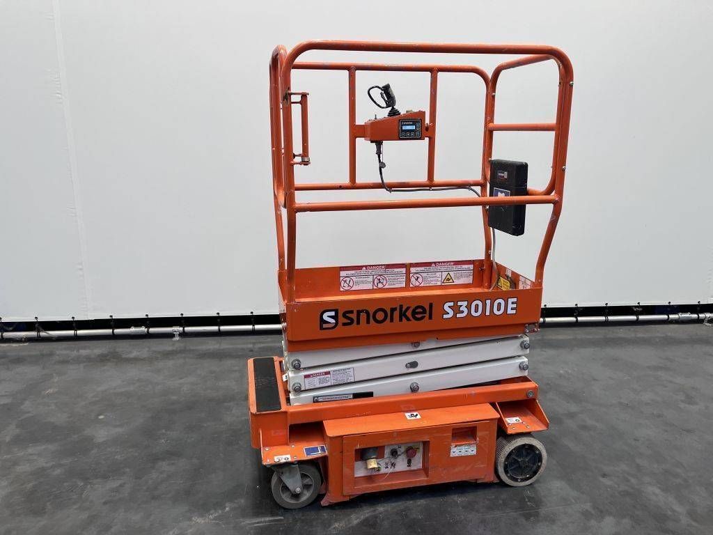 Scissor lift Snorkel S3010E Electric 227kg 5m 2020
