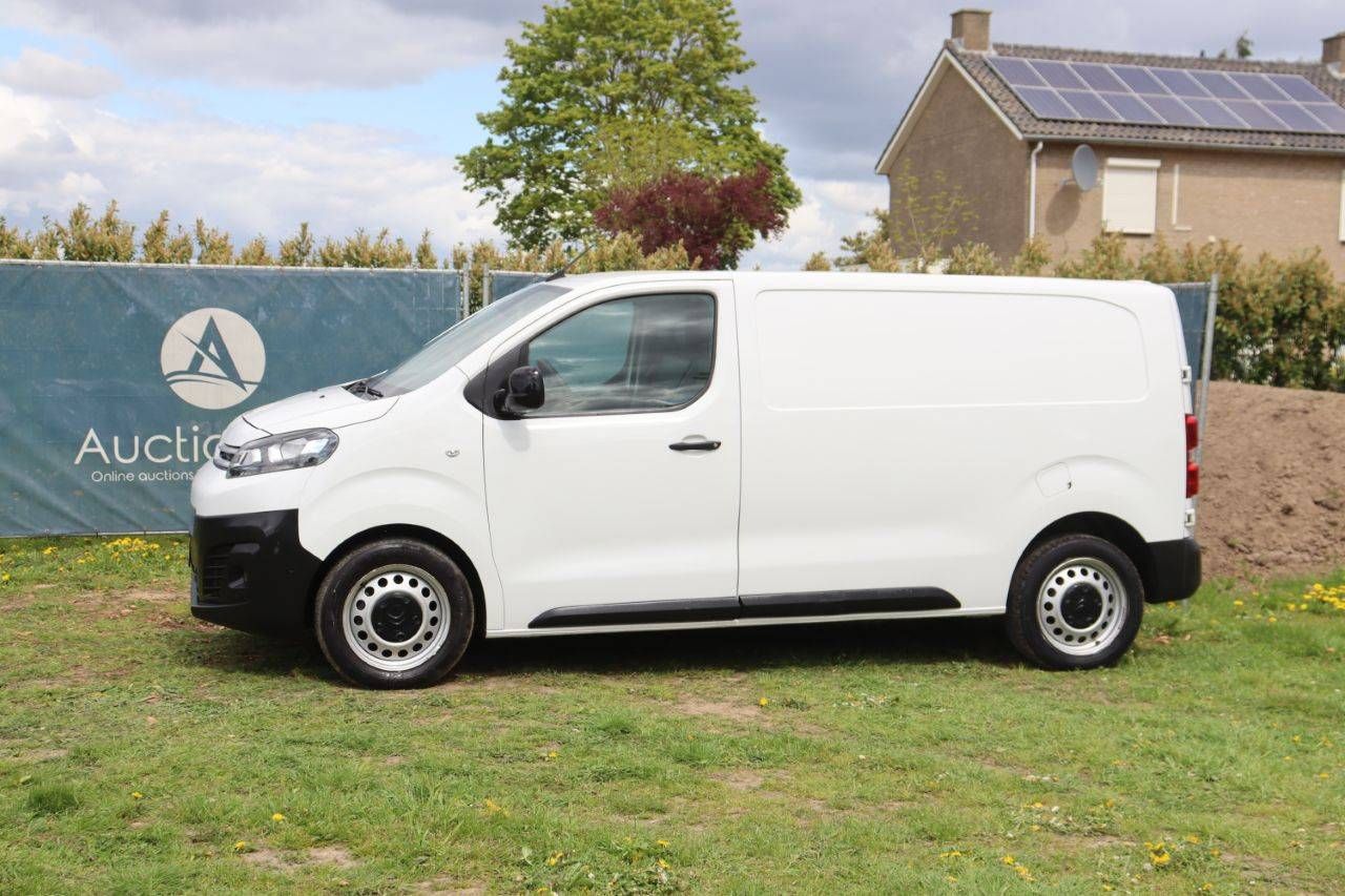 Citroën Jumpy Diesel Van 123hp 2021