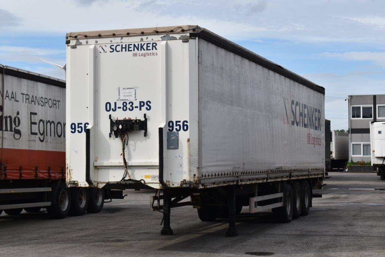 Sliding curtain semi-trailer Pacton T3-001 2007