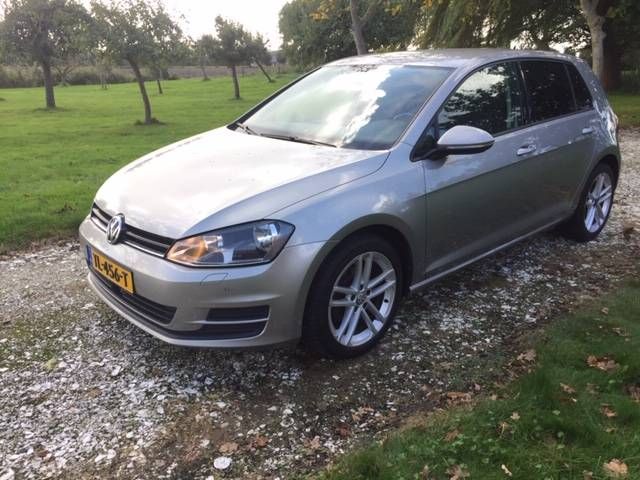 Volkswagen Golf Sportline Petrol 2013 105hp