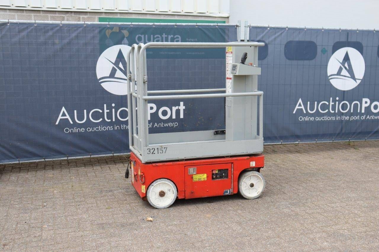 Manitou 3247 Electric Scissor Lift 272kg 2013