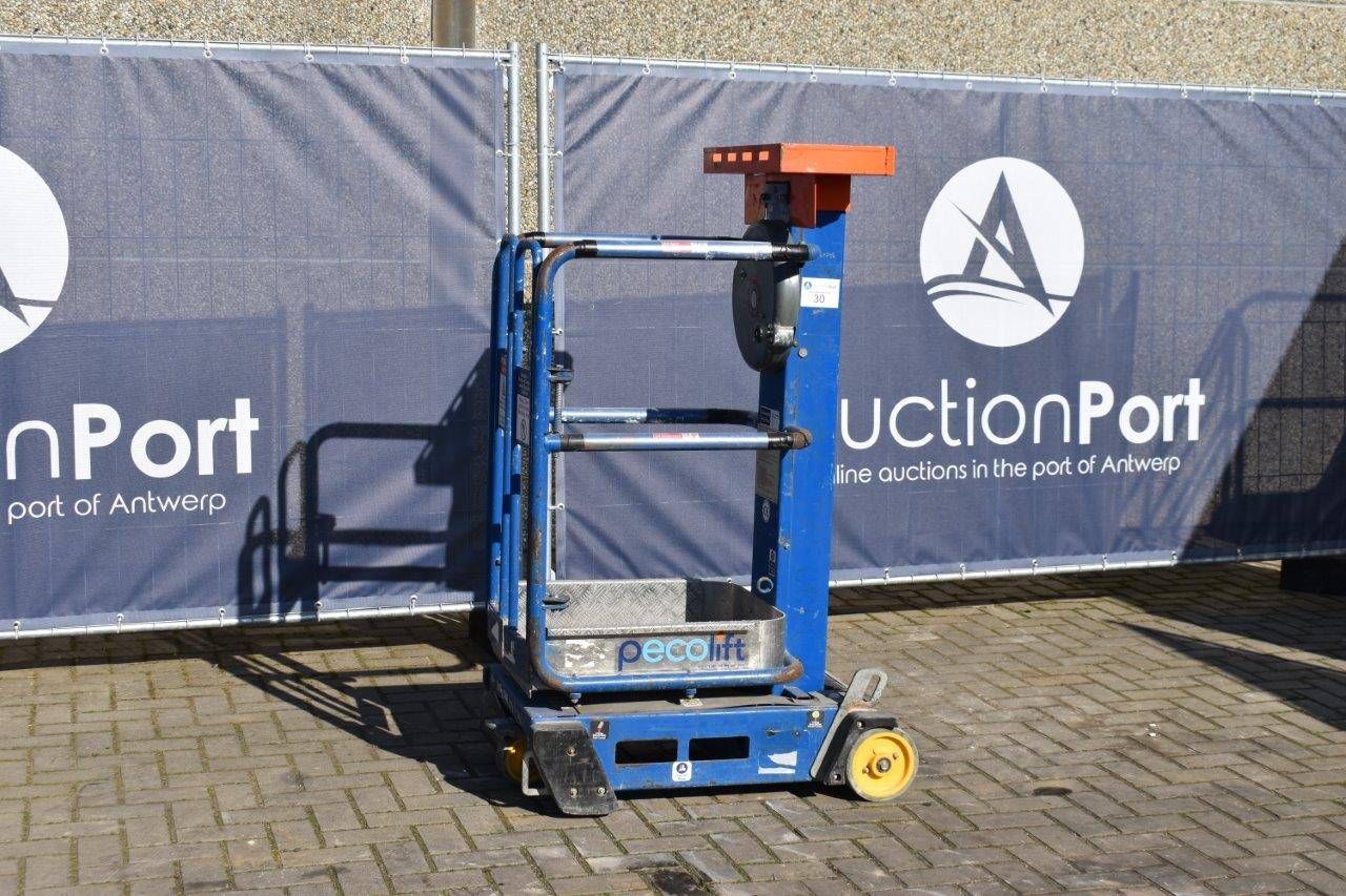 Peco Lift Power Towers Manual 3.5m