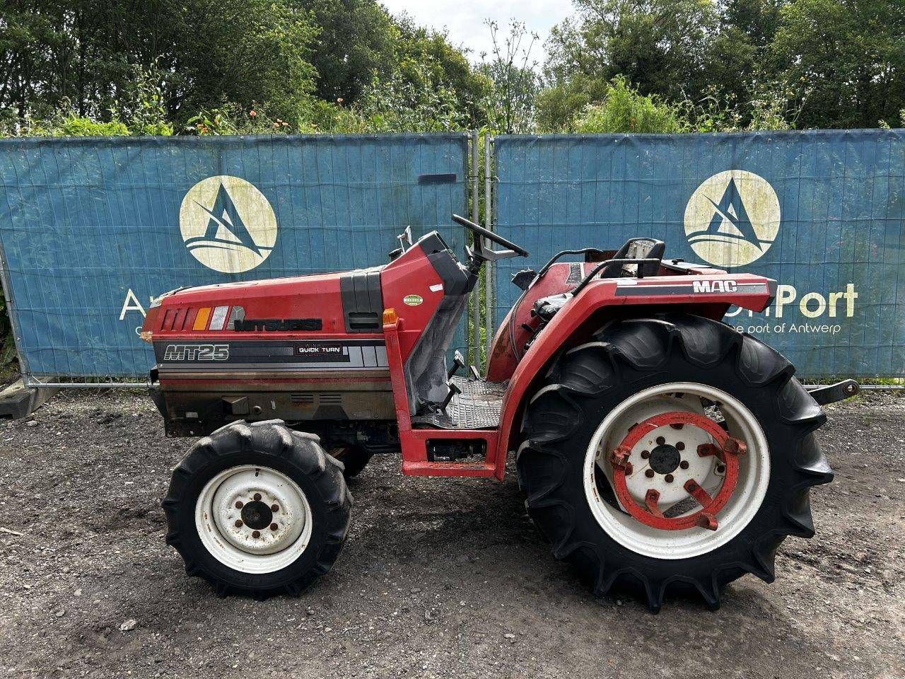 Mini tractor Mitsubitshi MT25 Diesel