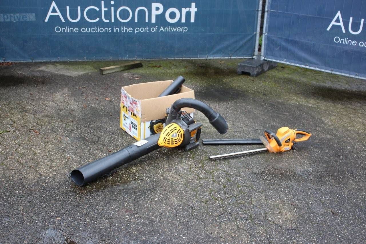 Stiga SBL327V 3-in-1 Petrol Leaf Blower 2019 with Stiga DEMO Hedge Trimmer