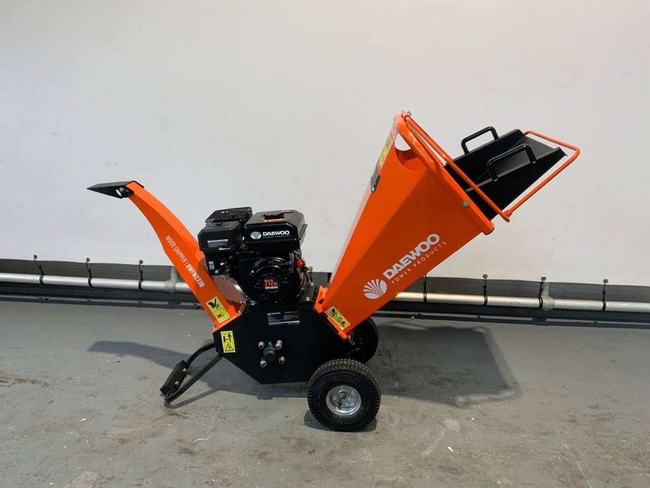 Wood chipper Daewoo DWFWC230 Petrol 7hp 2024 New