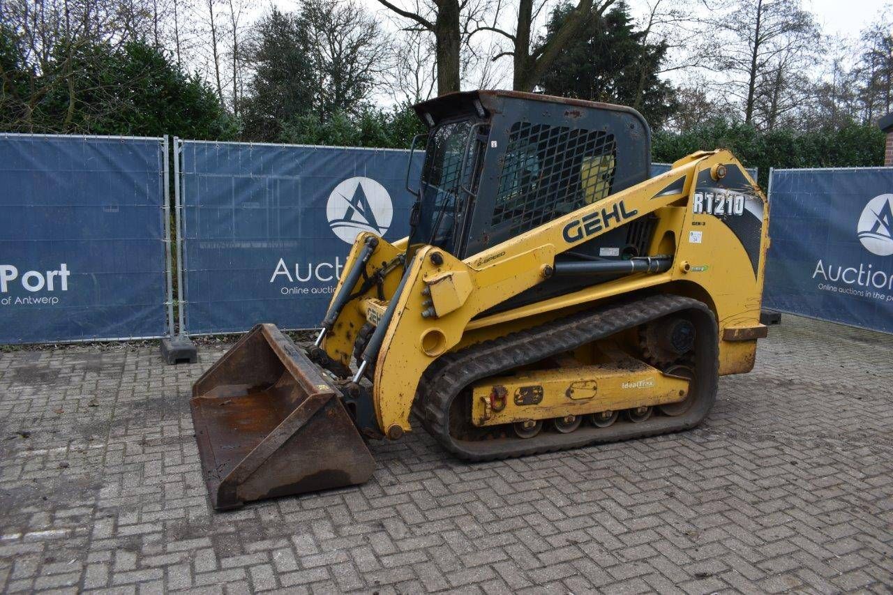 Skid steer loader Gehl RT210 Diesel