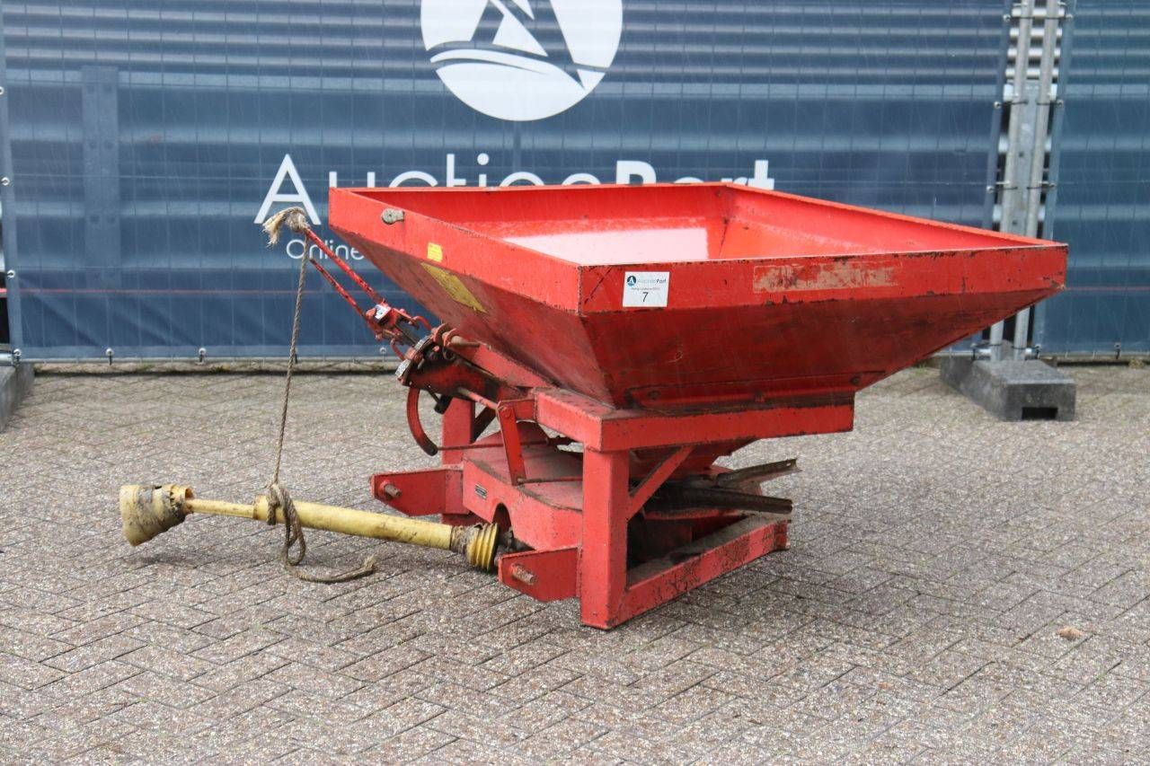 Fertilizer spreader ROTAST 606-E/808-E