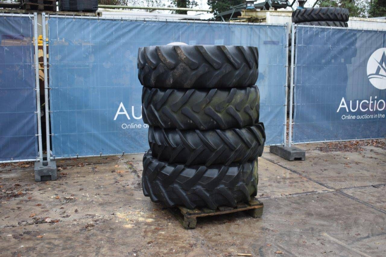 Set of wheels Goodyear 14.9R24