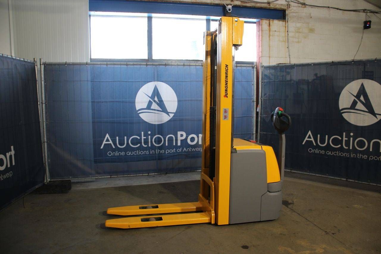 Stacker Jungheinrich EJC 216 Electric 1600kg 5.25m 2015