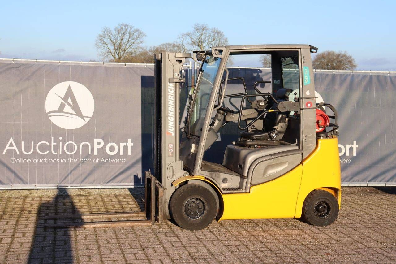 Forklift Jungheinrich TFG 320s LPG 2000kg 4.4m