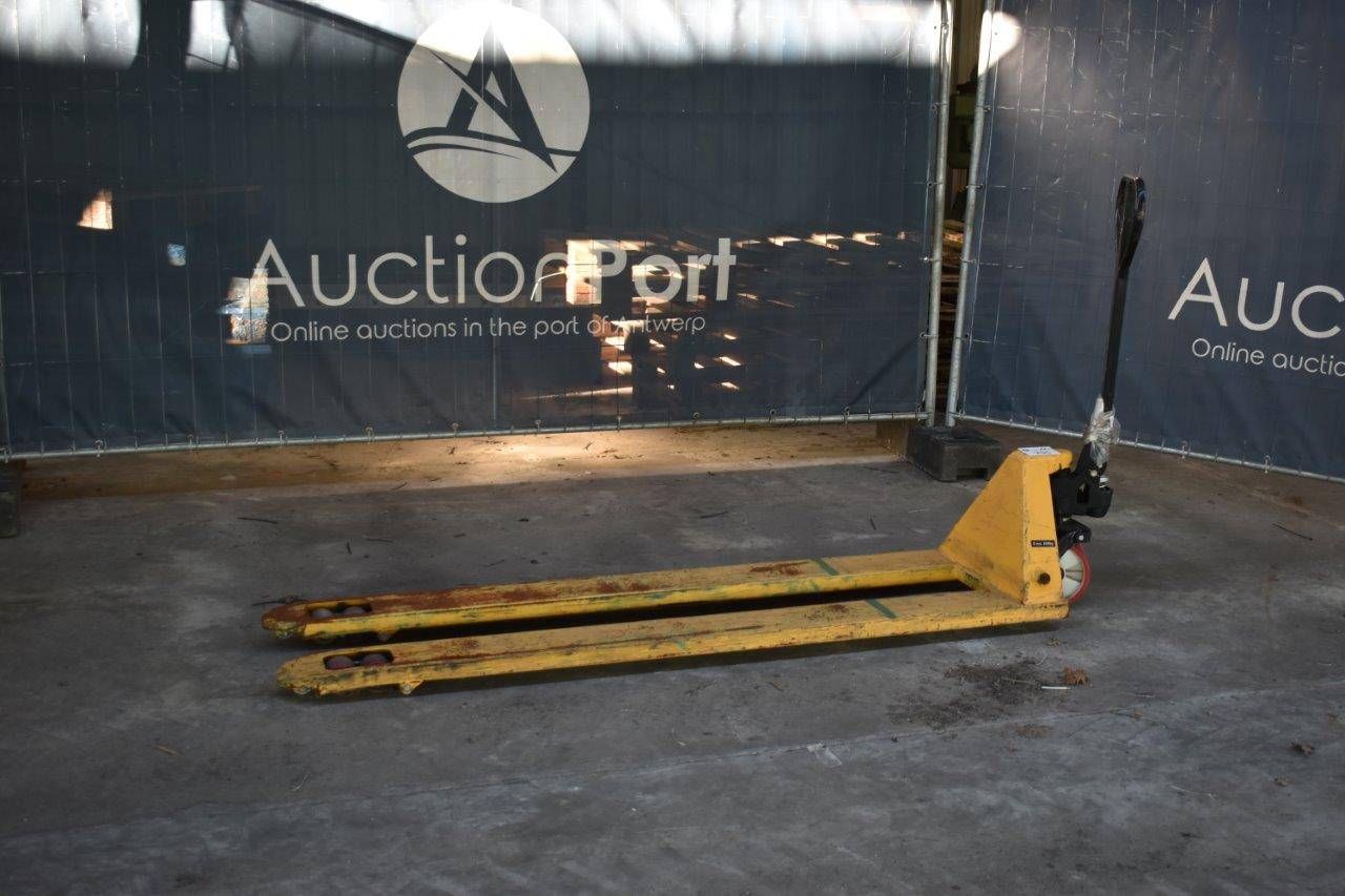 Hand pallet truck HPT-A 2000kg