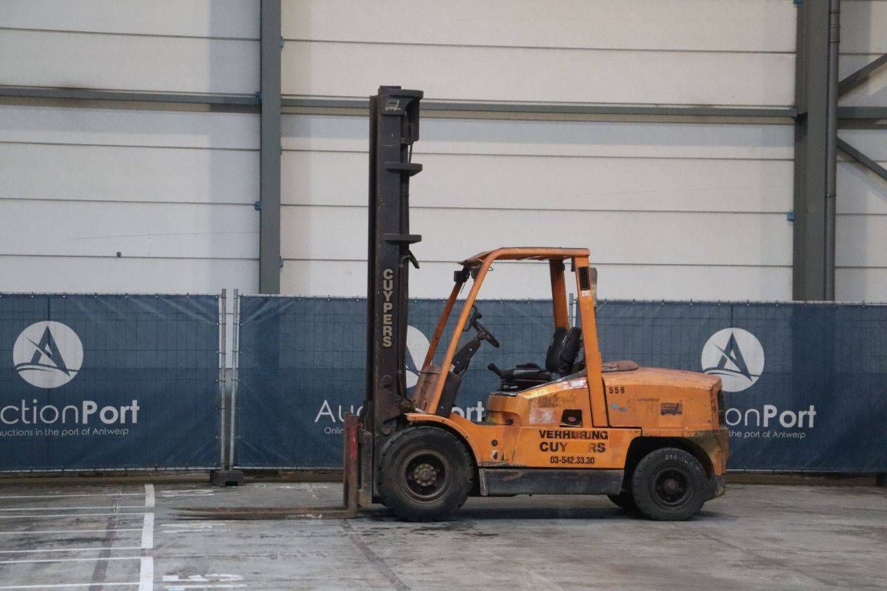 Hyster Diesel Forklift 3270kg 5.35m