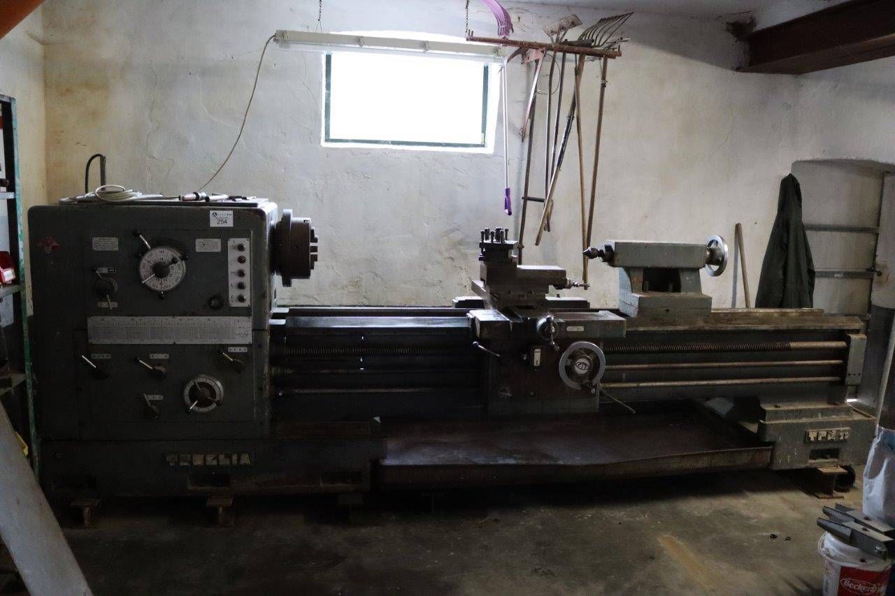 Center lathe 