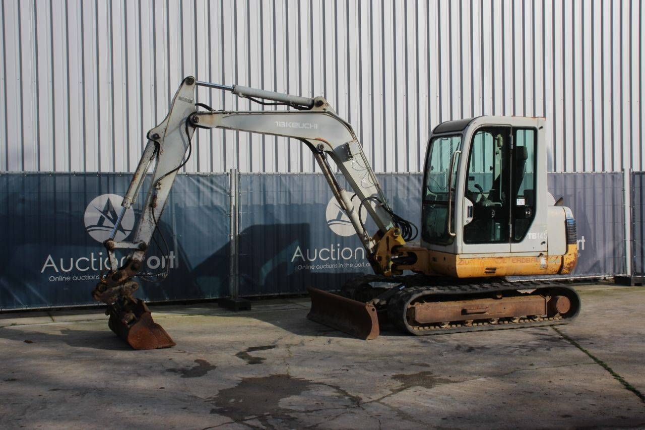 Crawler excavator Takeuchi TB145 Diesel 27.9kW 2000