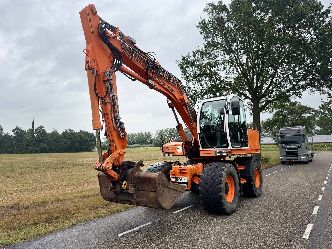 Wheeled excavator Caesar 2507 Diesel 2015