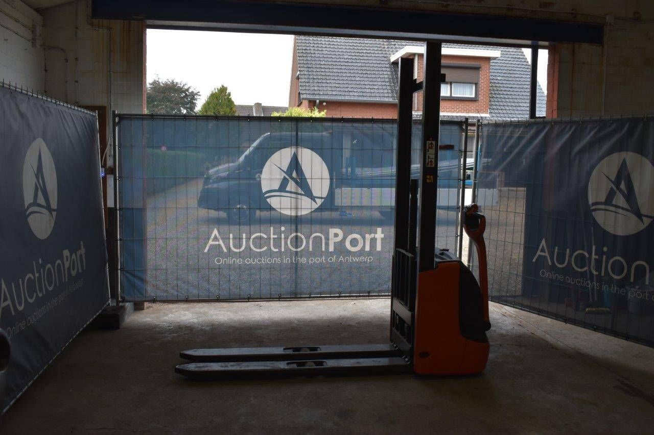Stacker Linde L12 Electric 1200kg