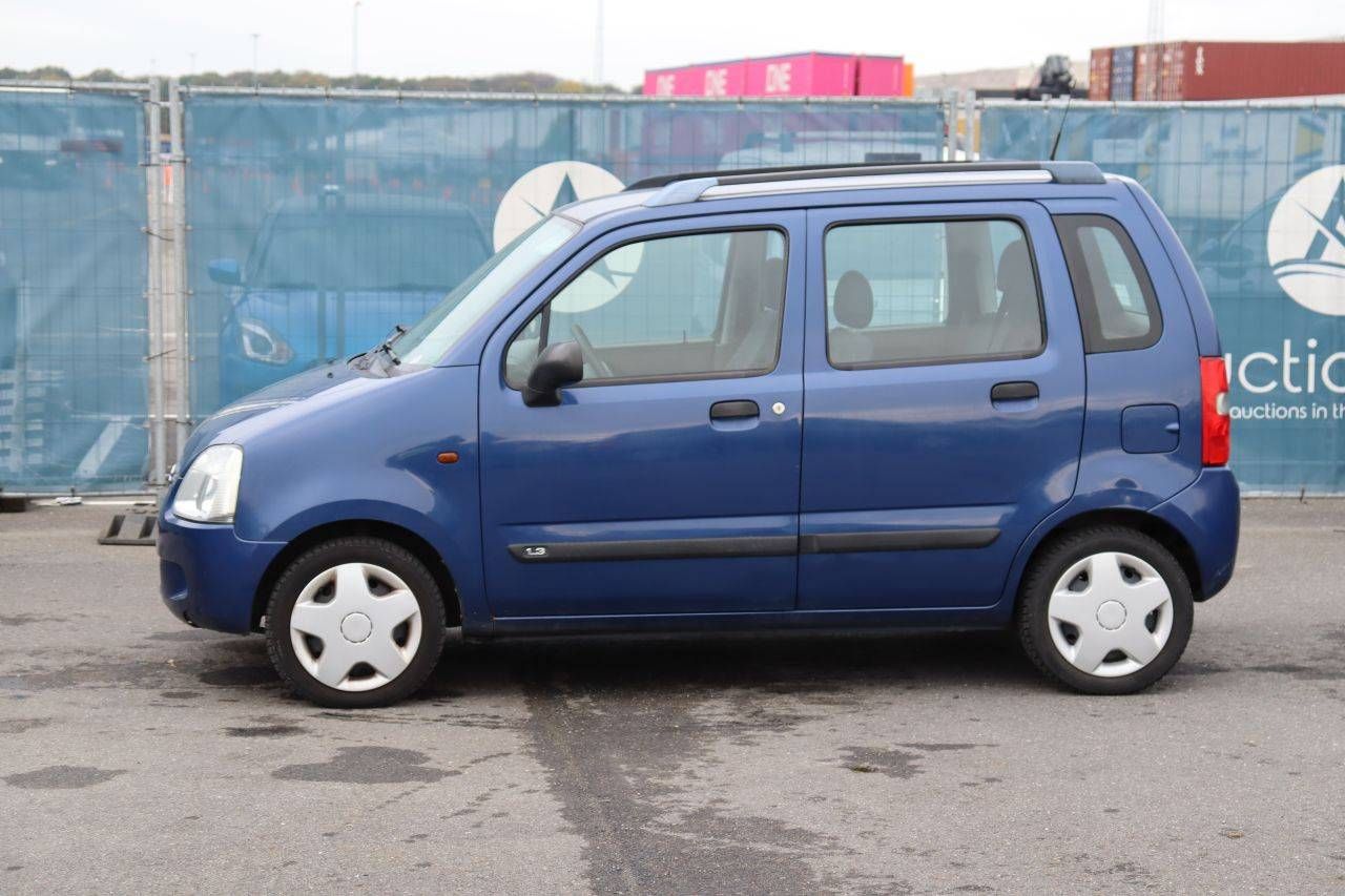 Suzuki Wagon R Passenger Car Petrol 69hp 2004 (Margin)