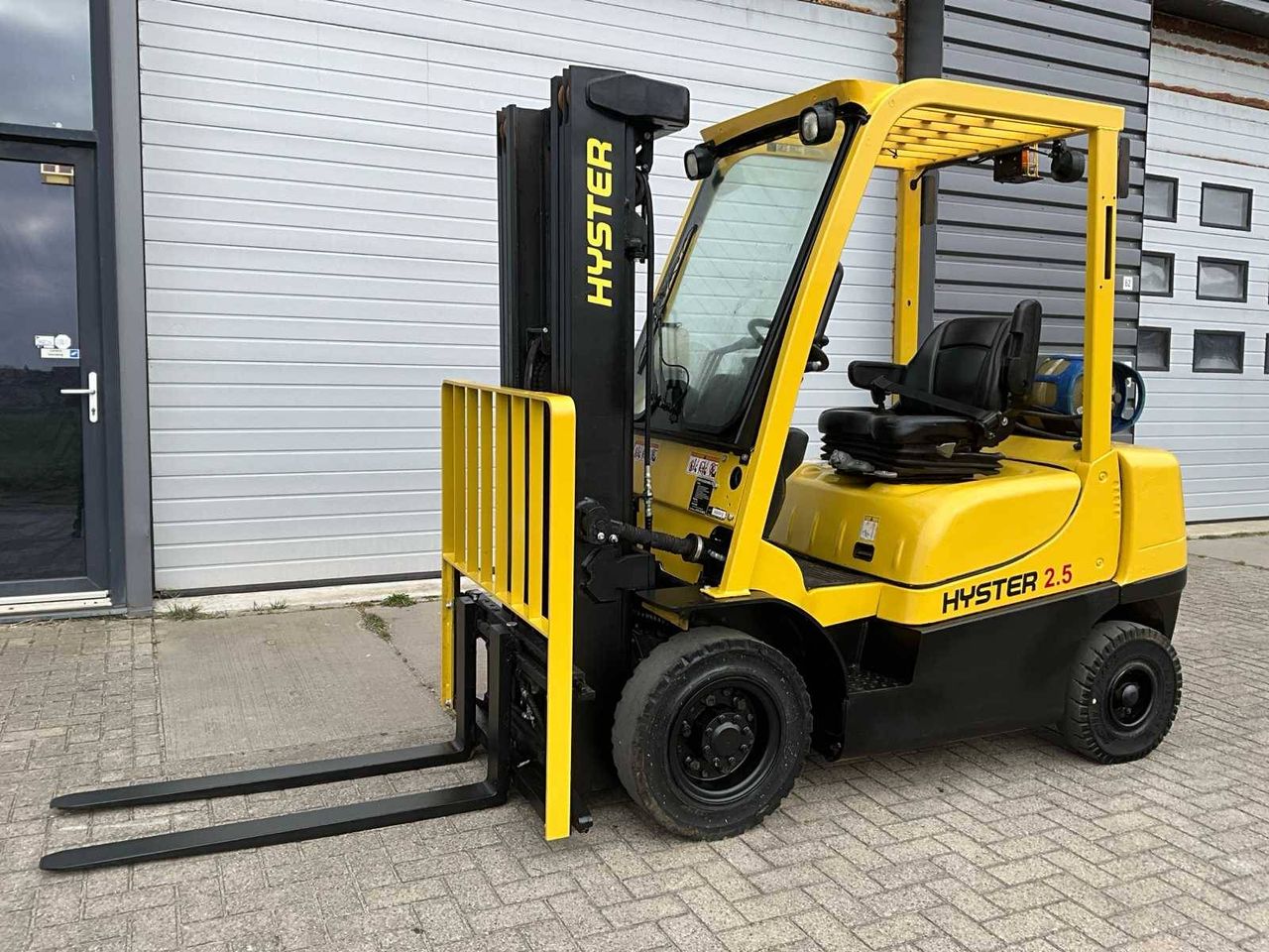 Heftruck Hyster H2.5XT LPG 2190kg 4.95m 2017