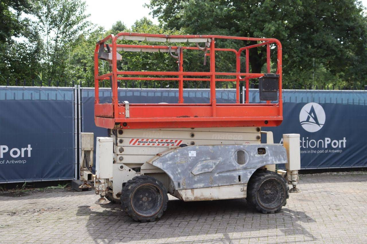 Scissor lift Haulotte Compact 12DX Diesel 12m 2012