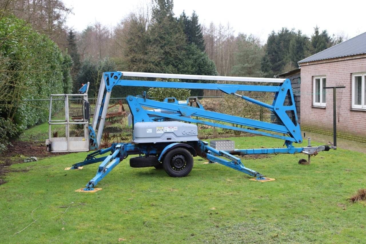Trailer aerial platform Genie TMZ-34/19 2001