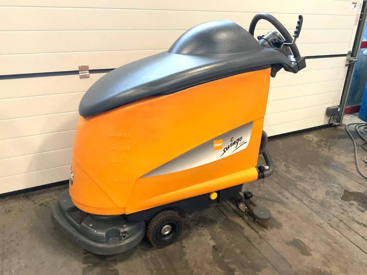Scrubbing machine Taski Swingo 1250B Electric