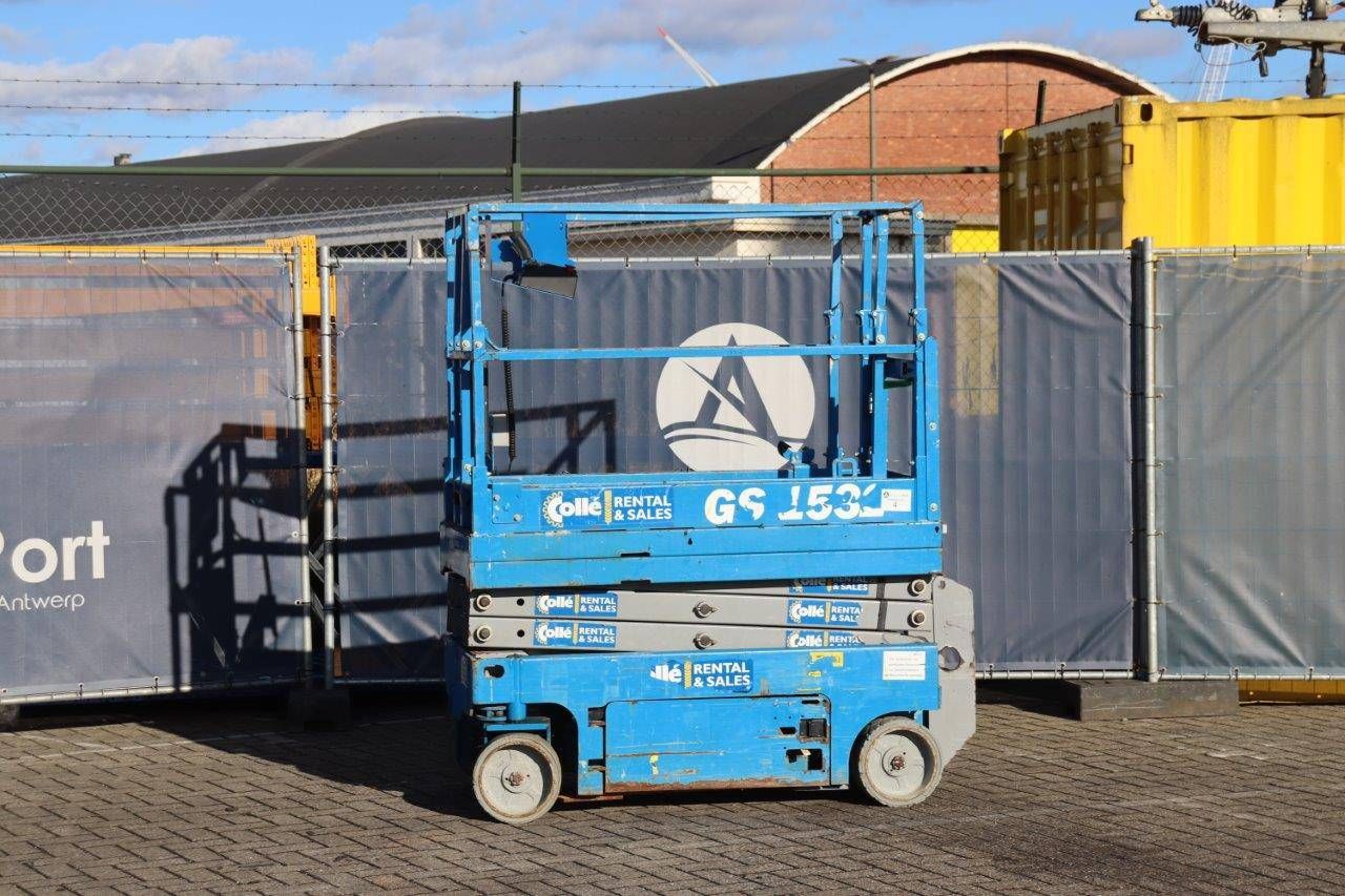 Scissor Lift Genie GS-1532 Electric 6.57m 2013
