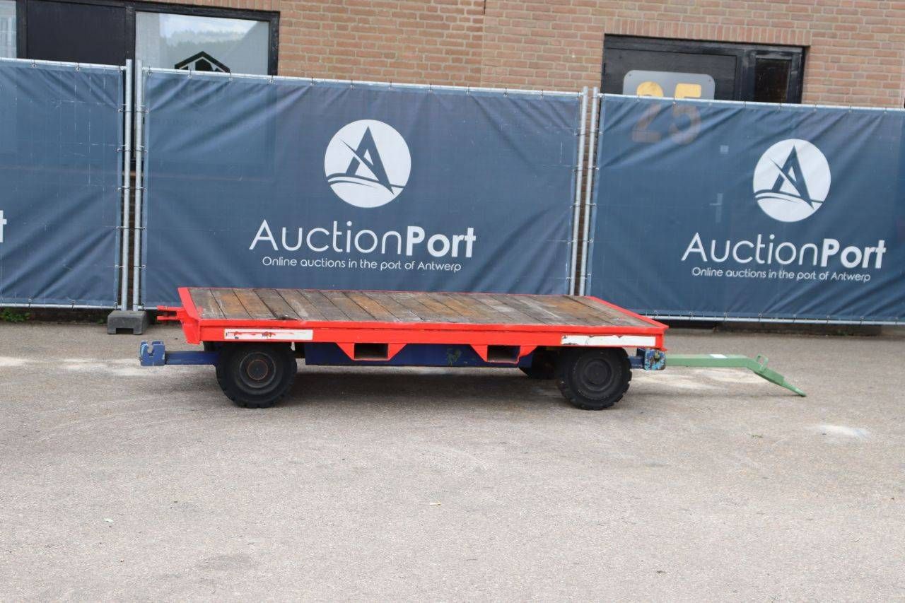 Flatbed trailer PKF248