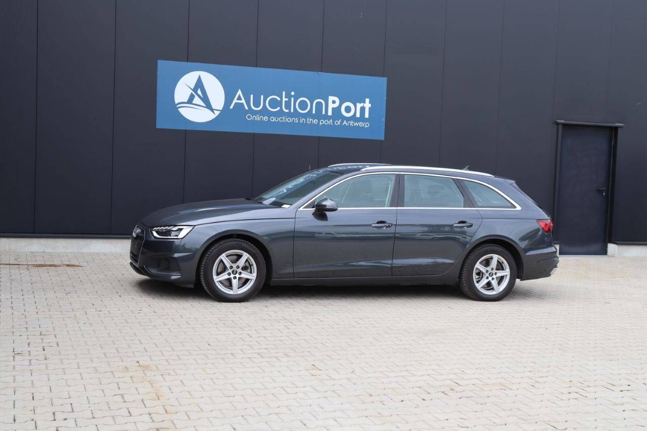 Passenger car Audi A4 Electric/Petrol 149hp 2023