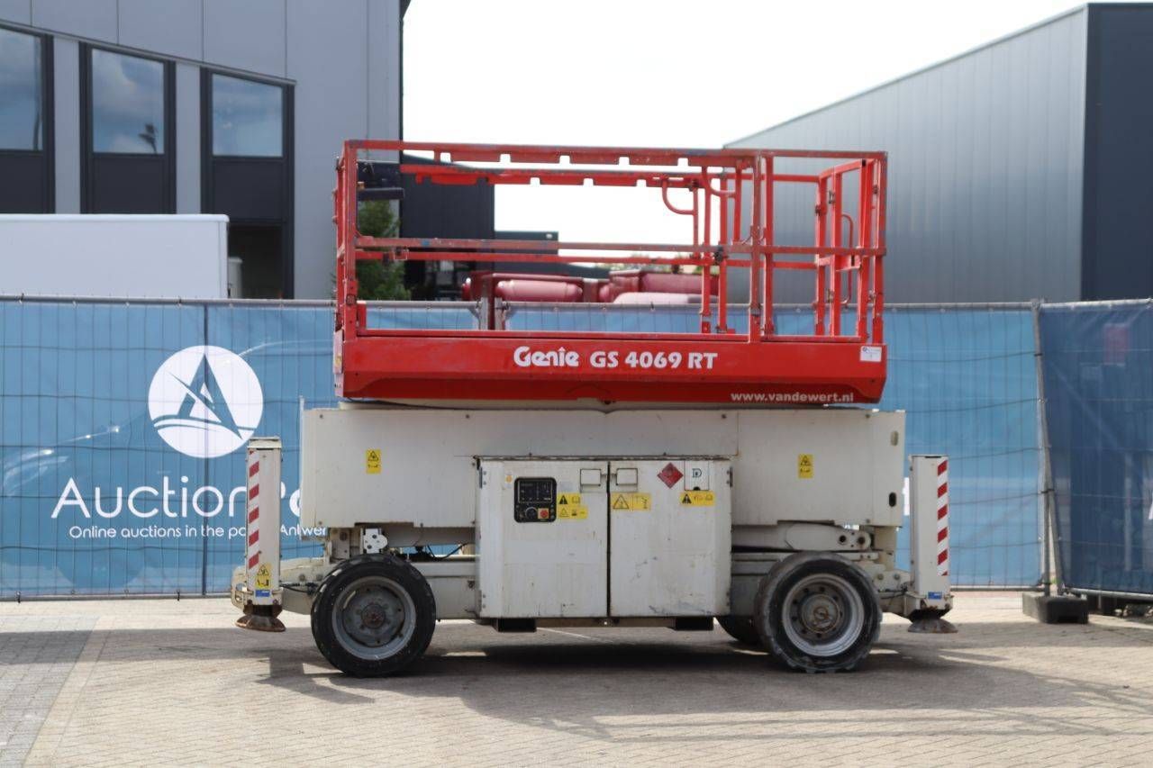 Scissor Lift Genie GS-4069 Diesel 14.3m 2013