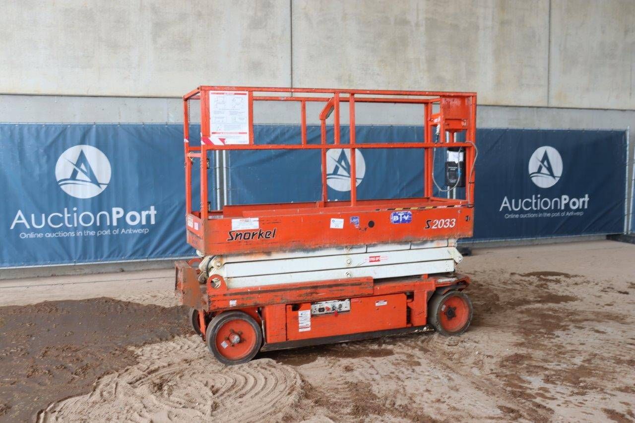 Scissor lift Snorkel S2033 Electric 8.1m 2007