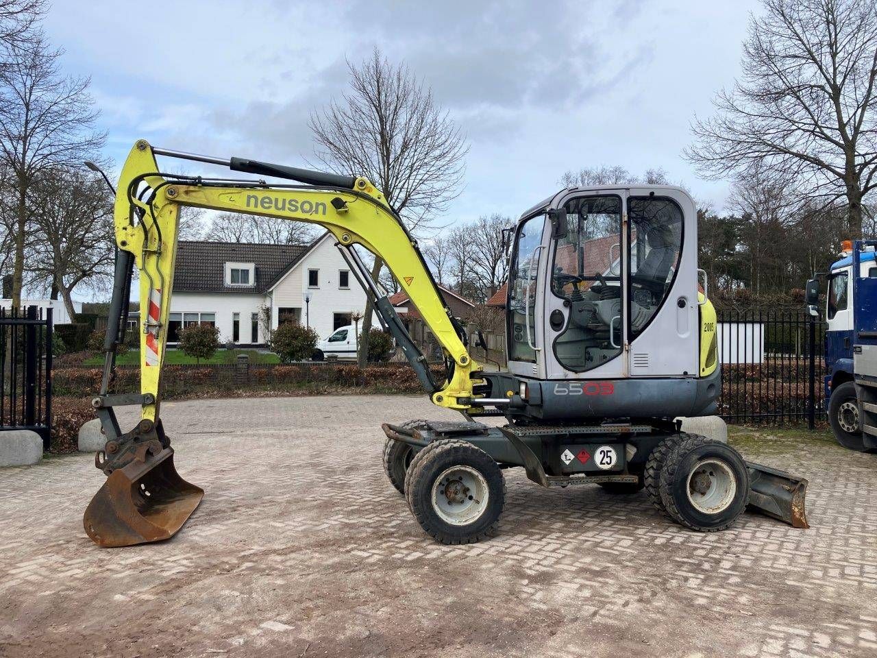 Excavator Neuson 6503WD Diesel