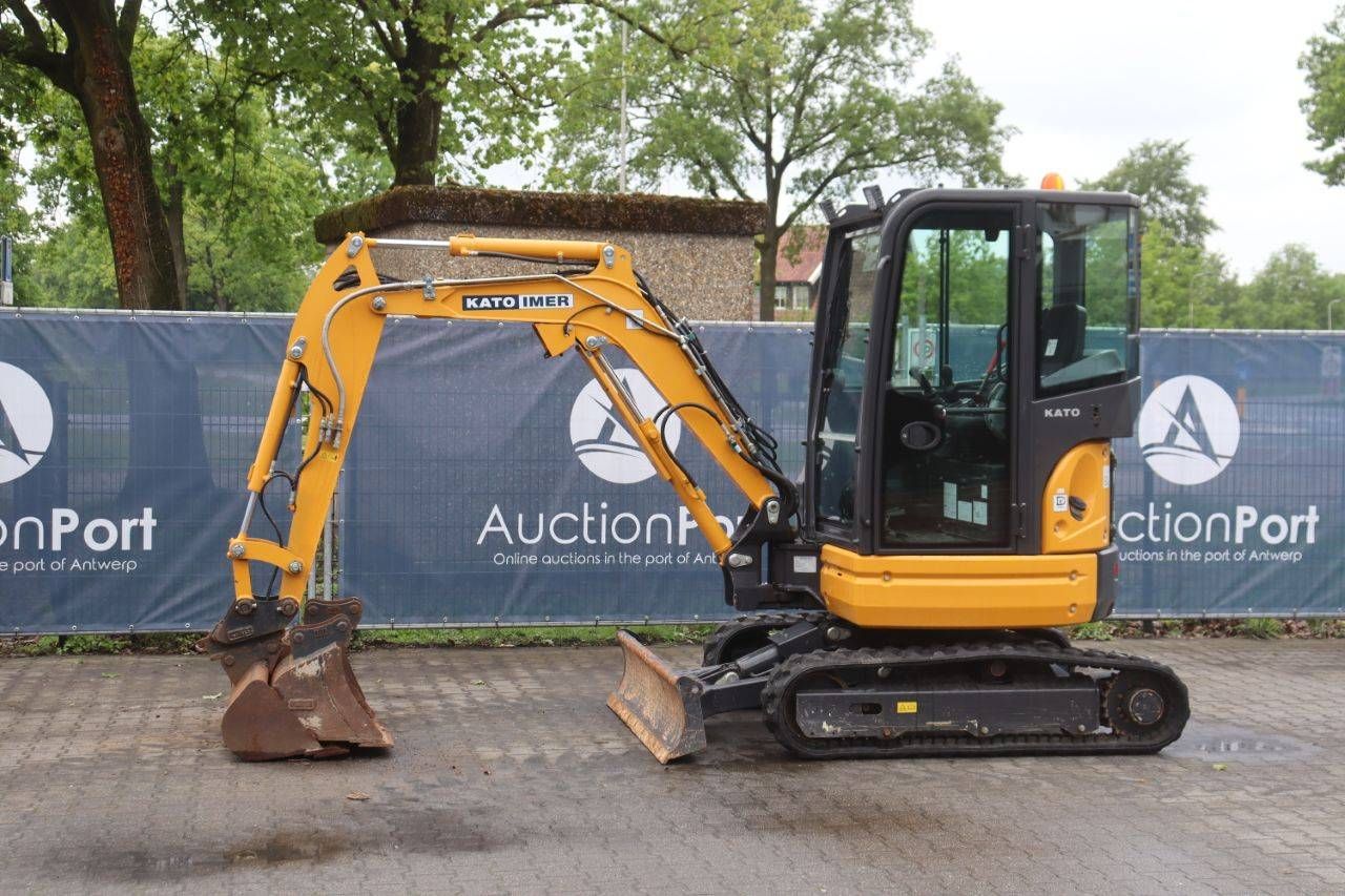 Mini excavator Kato 27-V4 Diesel 13.6kW