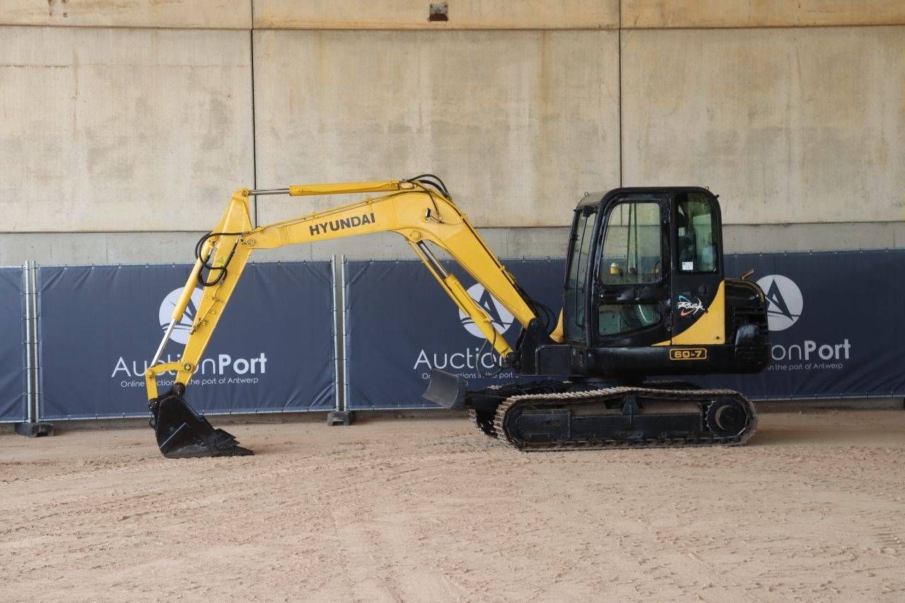 Hyundai 60-7 Diesel Crawler Excavator 2012