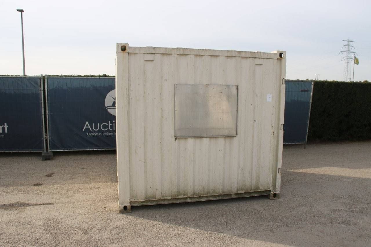 Container