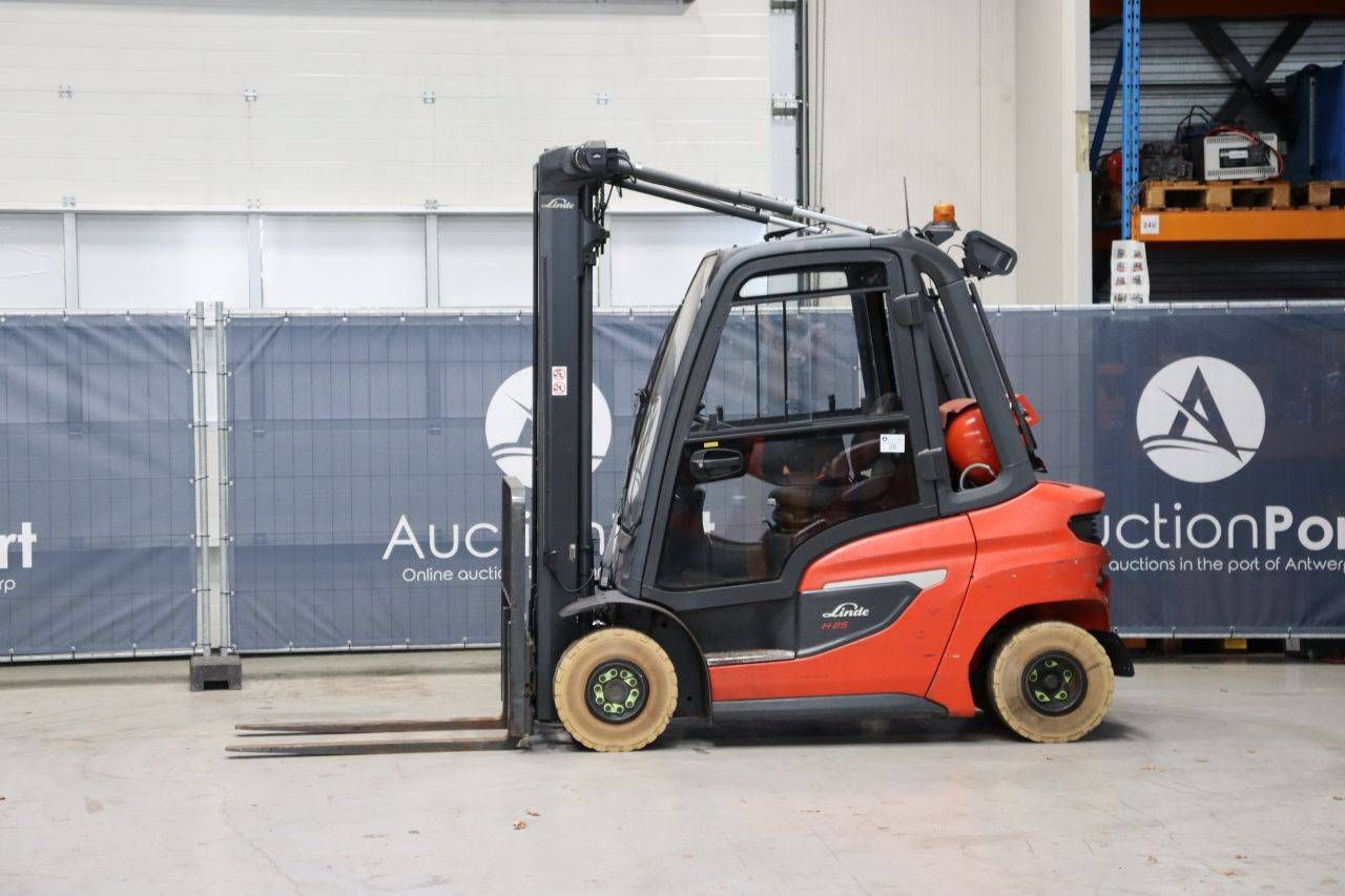 Empilhadeira Linde H25T-01 a GLP 2020
