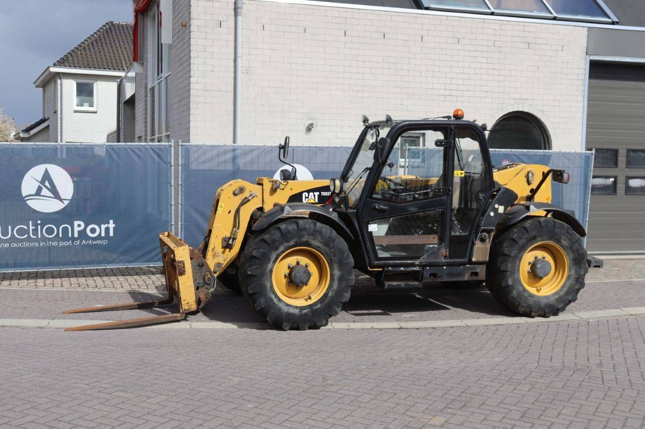 Catrepillar TH337 Telehandler Diesel 93kW 3300kg 7m 2009