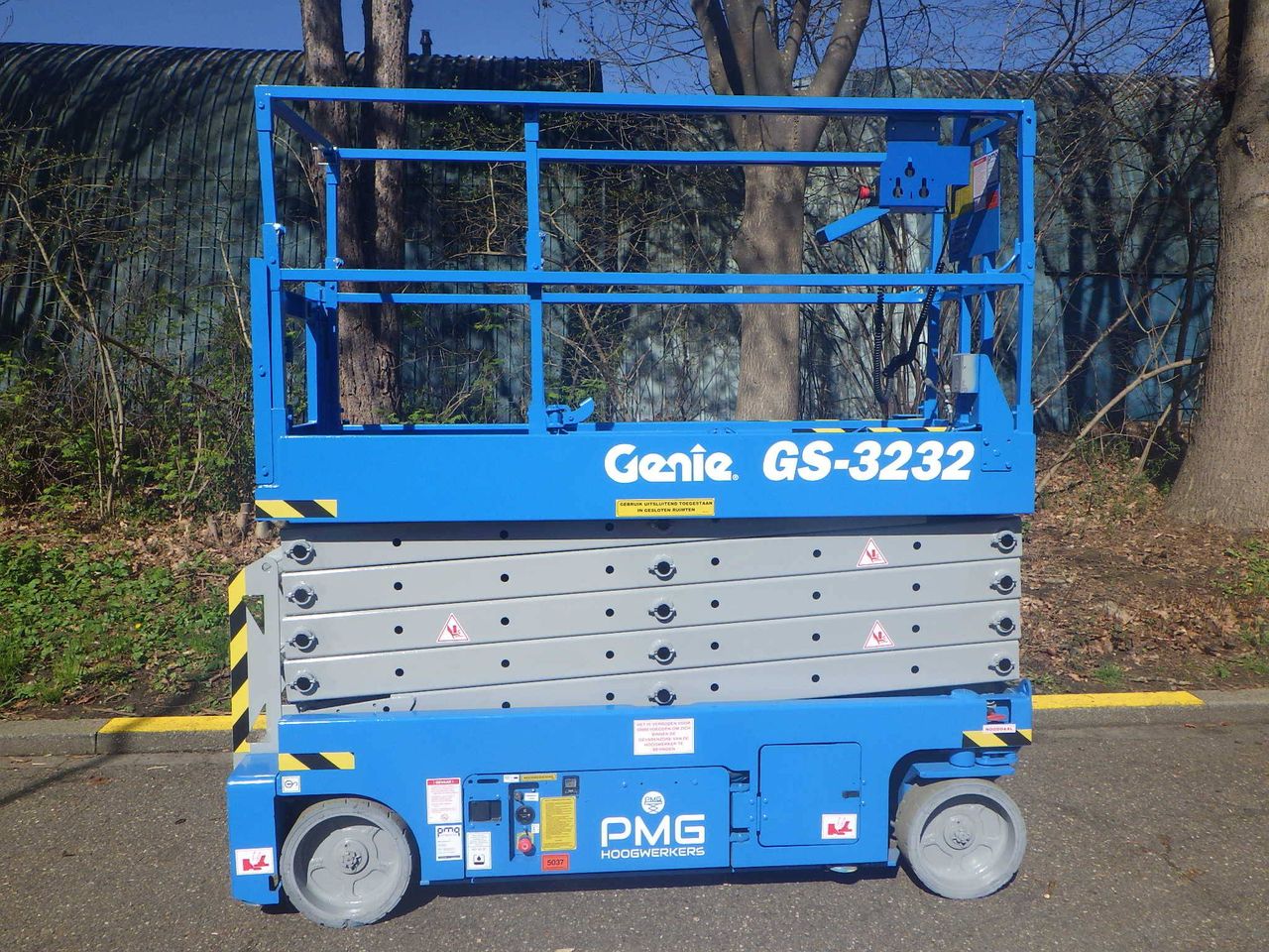 Scissor lift Genie GS-3232 11.75m Electric 2010