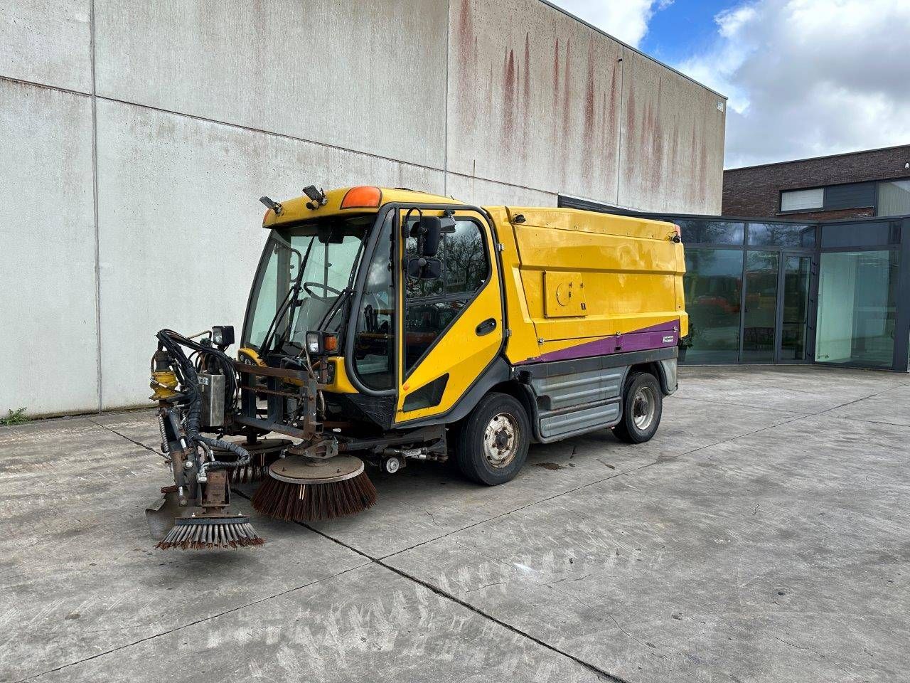 Cleaning wagon Johnston CX400 Diesel